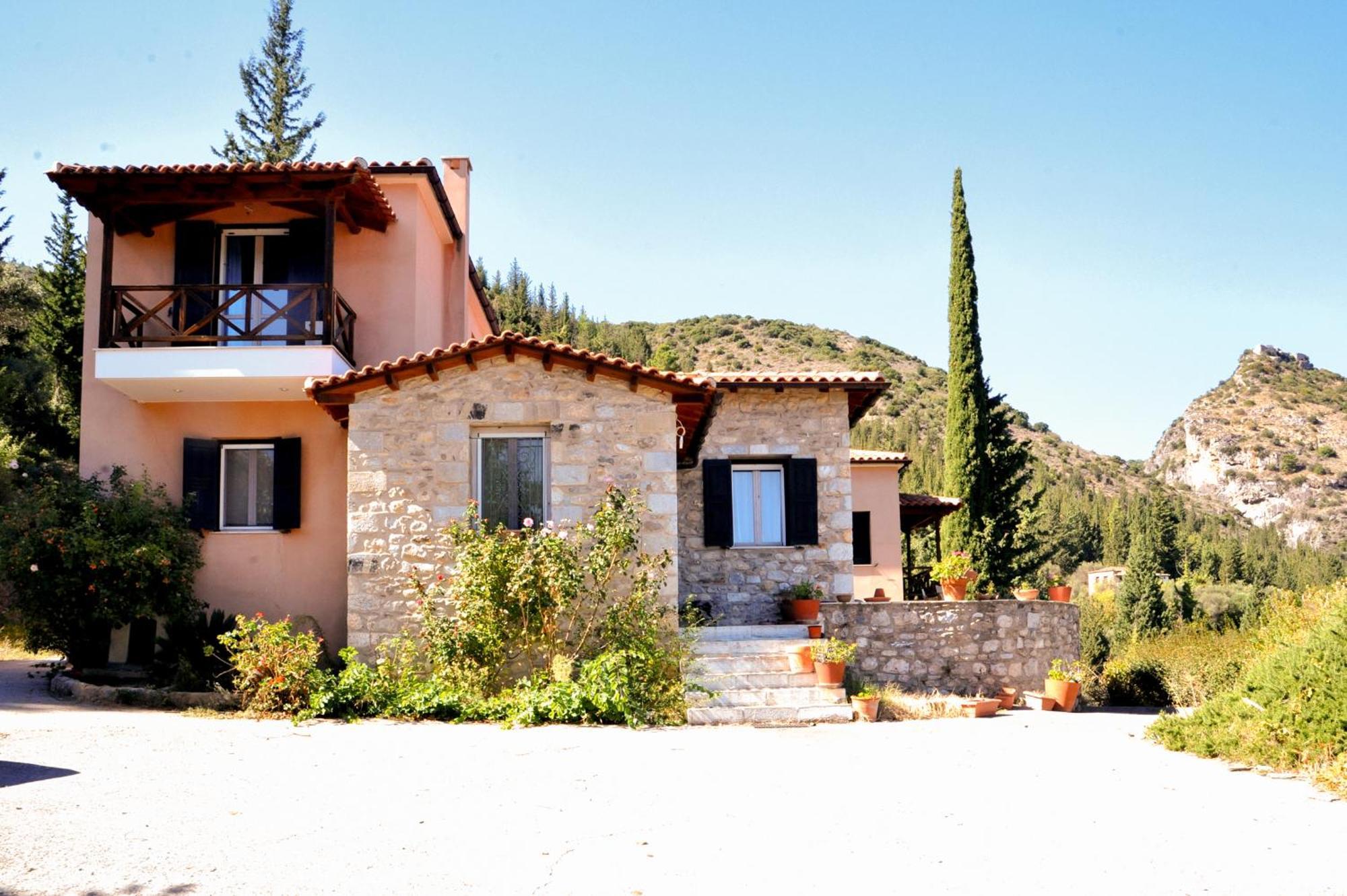 Apartamento Elegant Stone Mansion In Historic Mistrá Exterior foto
